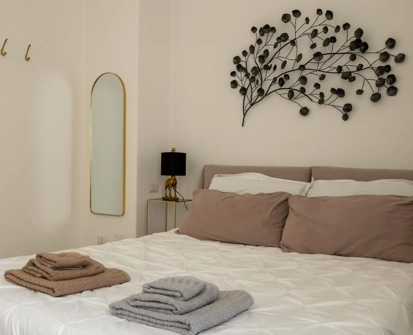 Urbanpiramide - Roma Apartment Rome