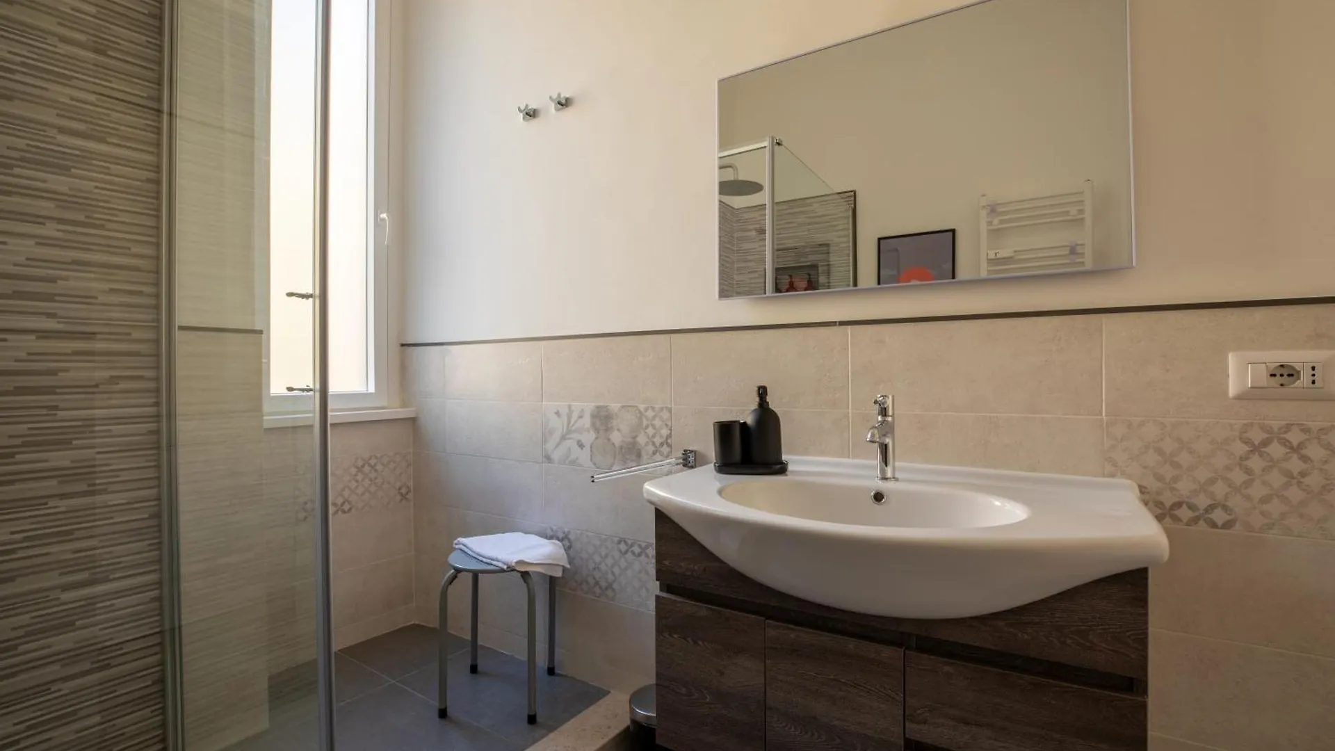 Urbanpiramide - Roma Apartment