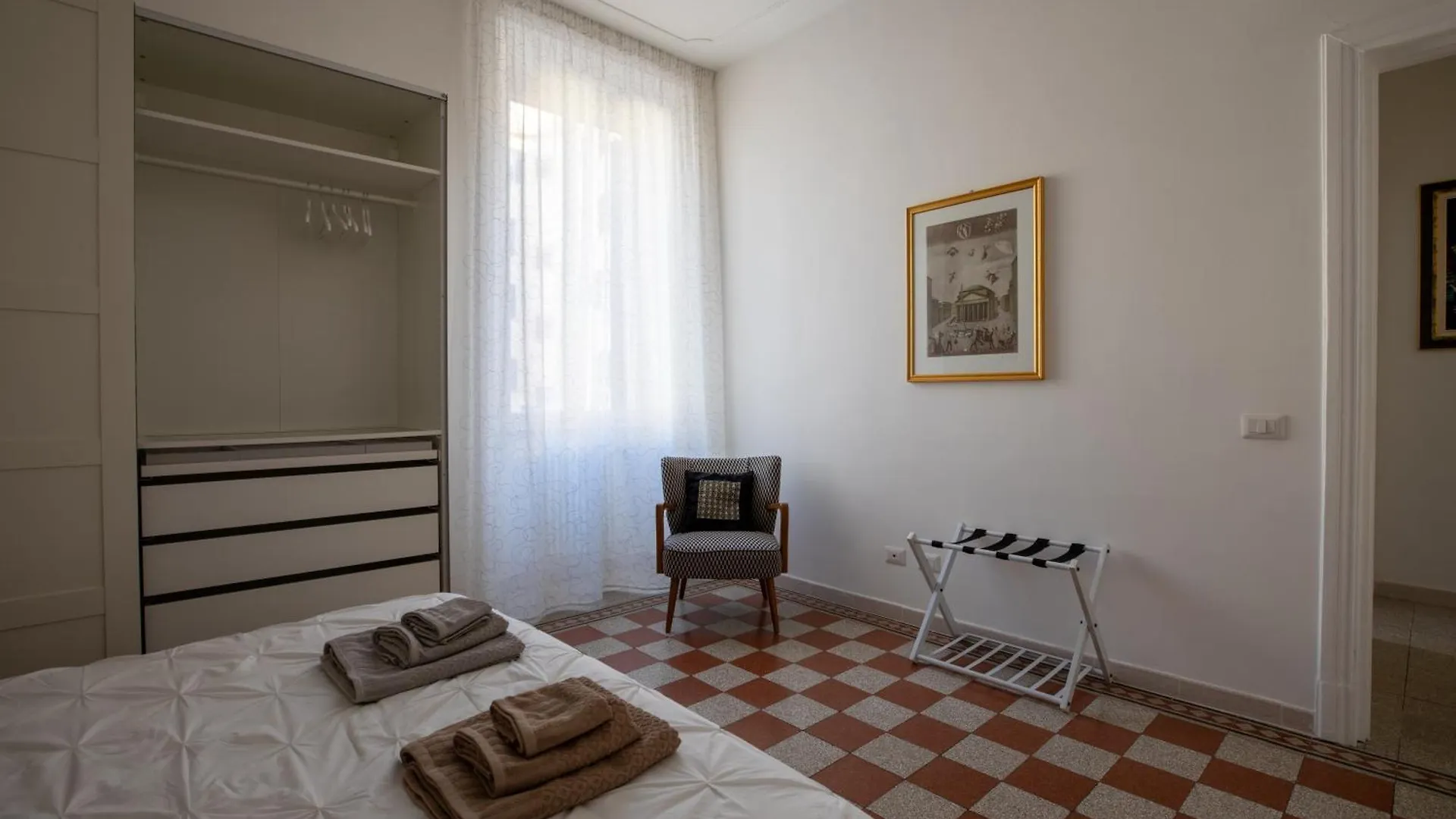 Urbanpiramide - Roma Apartment