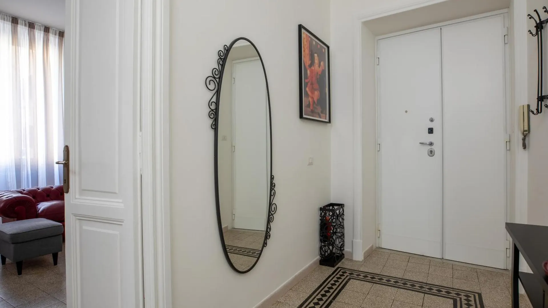 Urbanpiramide - Roma Apartment Italy
